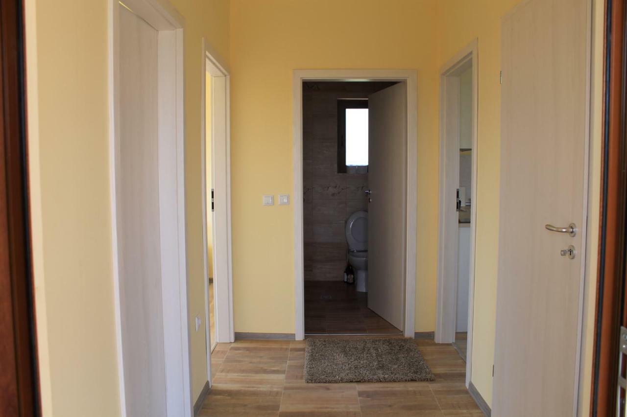 Malavi Guest House Krasen! Comfort&Clean! Esterno foto