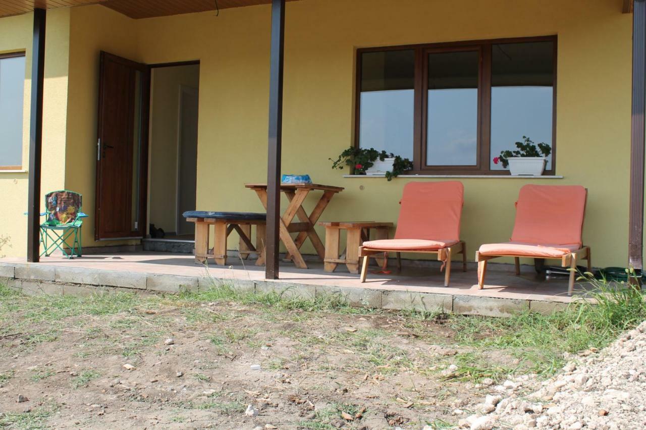 Malavi Guest House Krasen! Comfort&Clean! Esterno foto