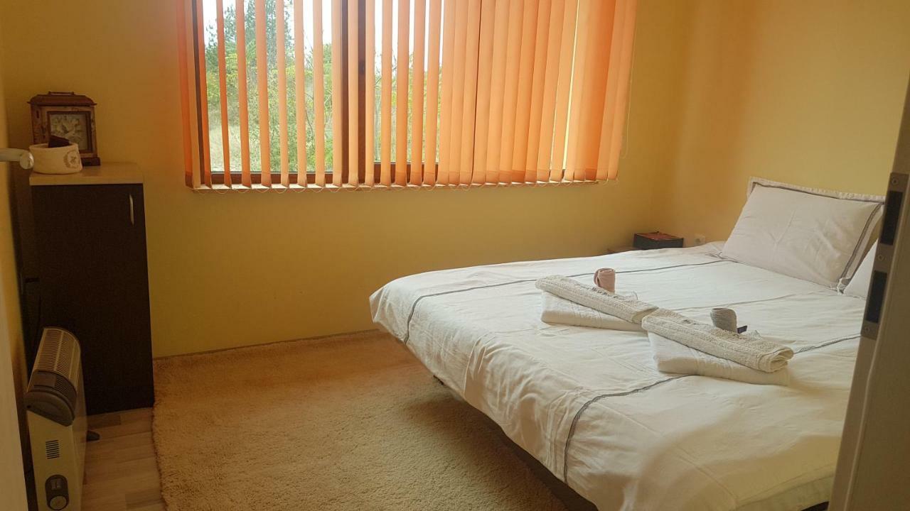 Malavi Guest House Krasen! Comfort&Clean! Esterno foto