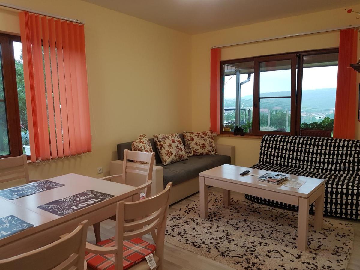 Malavi Guest House Krasen! Comfort&Clean! Esterno foto